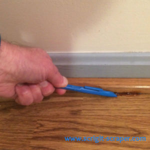 cleaning floor edge